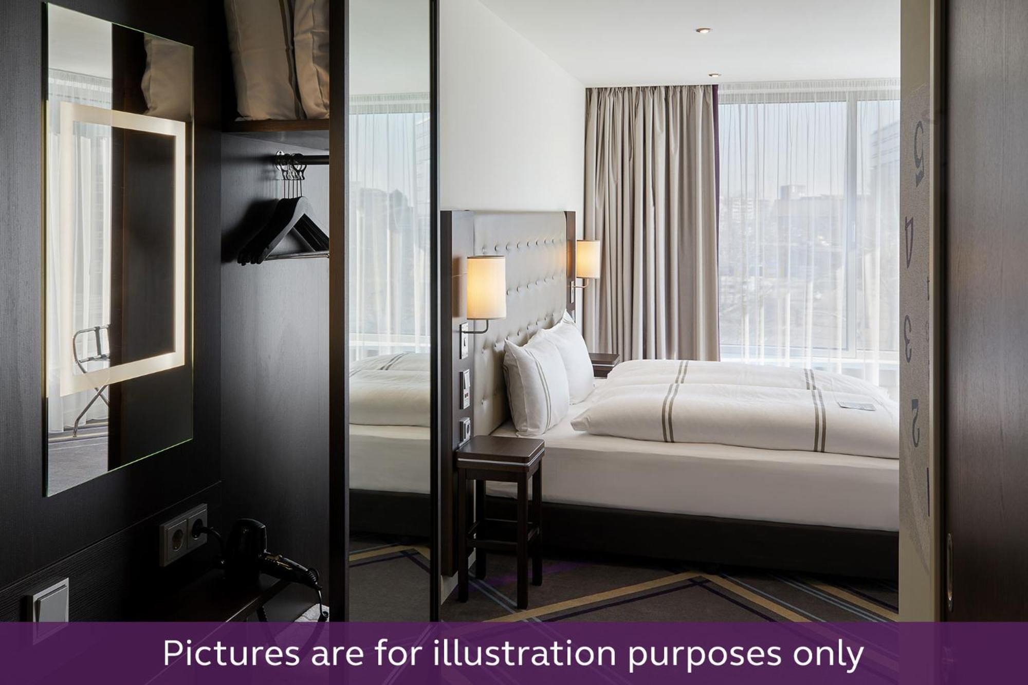 Premier Inn Heidelberg City Centre Esterno foto